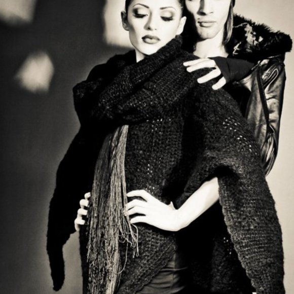 S&G Fringe Cape - Hooded Knit and Leather Poncho - Picture 5 of 13